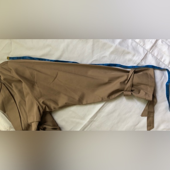 AKIRA TWO TONE FALL SEASON TRENCH COAT SIZE: XL - Picture 8 of 12